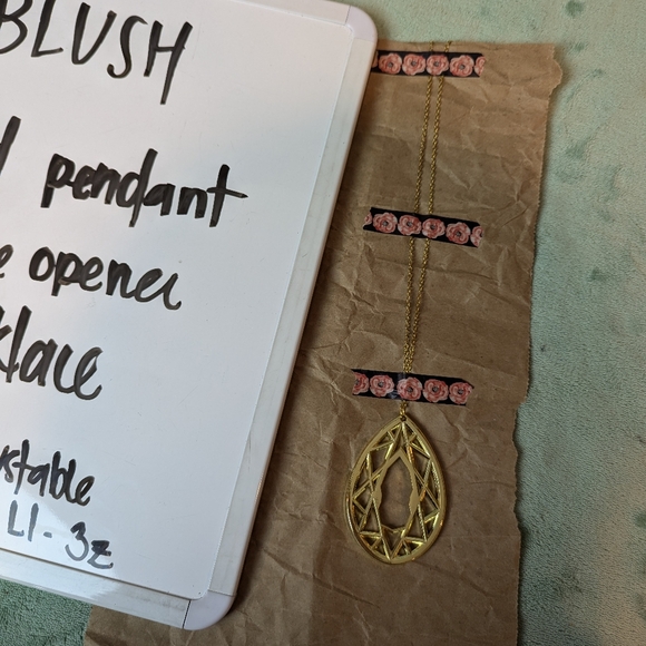 Gold Pendant Bottle Opener Necklace 20" - Picture 4 of 4